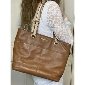 Michael Kors Women's Brown Pebble Leather Bag/ Purse & Wallet Combo Small Flaws